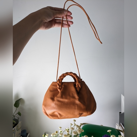 HEREU Bombon Leather Crossbody - Picture 10 of 10